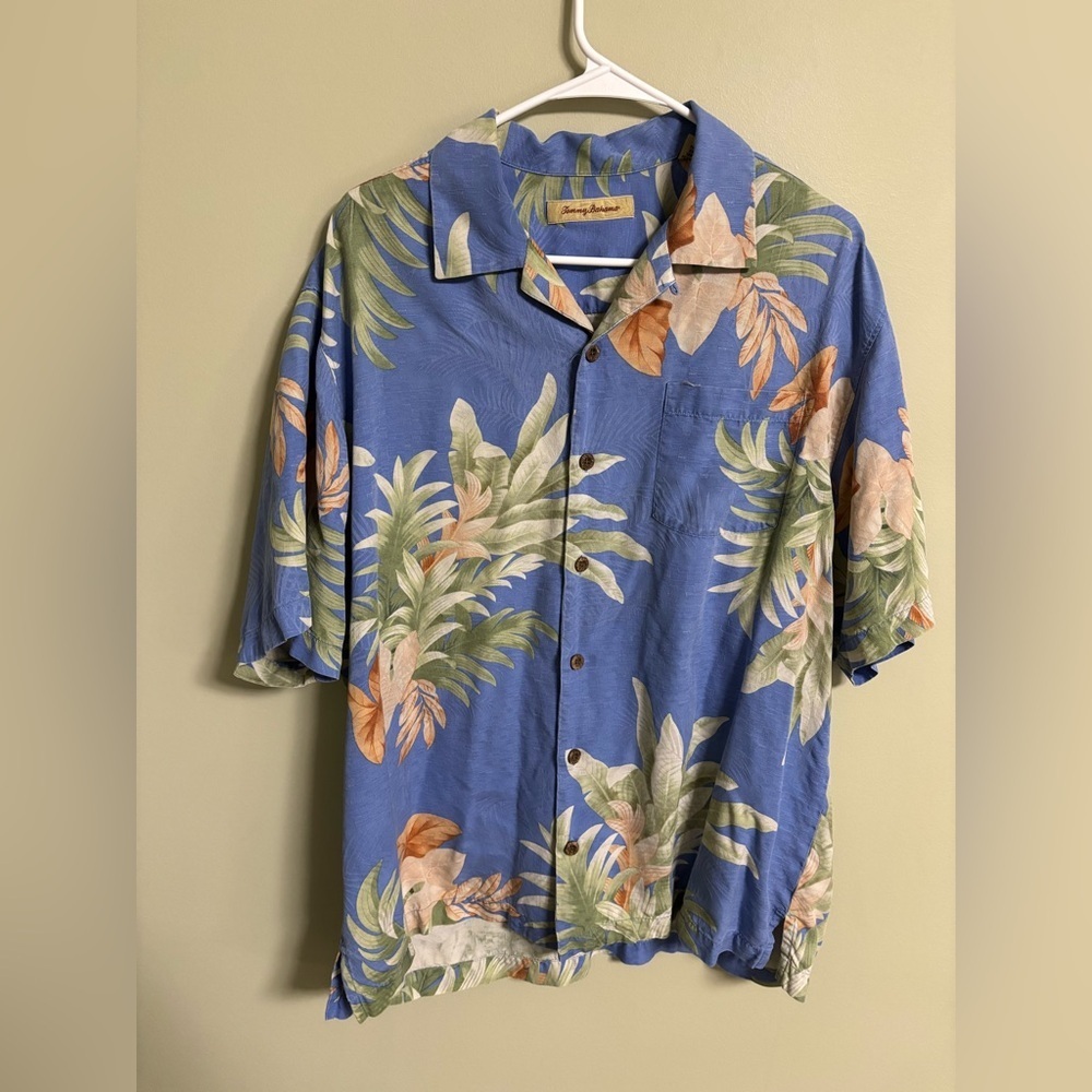 Tommy Bahama Shirt Mens Size Large Blue Floral Short Sleeve Hawaiian Beach